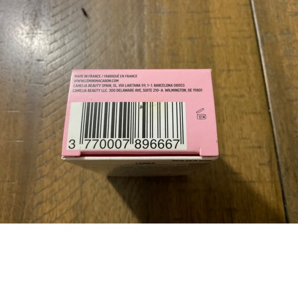 Le Mini Macaron Rose Kiss Nail and Cuticle oil - Picture 3 of 5